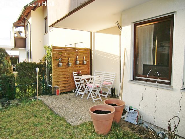 Reutlingen: Herrliche Wohnung mit Terrasse und Gartenanteil in ruhiger Lage  Reutlingen: Herrliche Wohnung mit Terrasse und Gartenanteil in ruhiger Lage