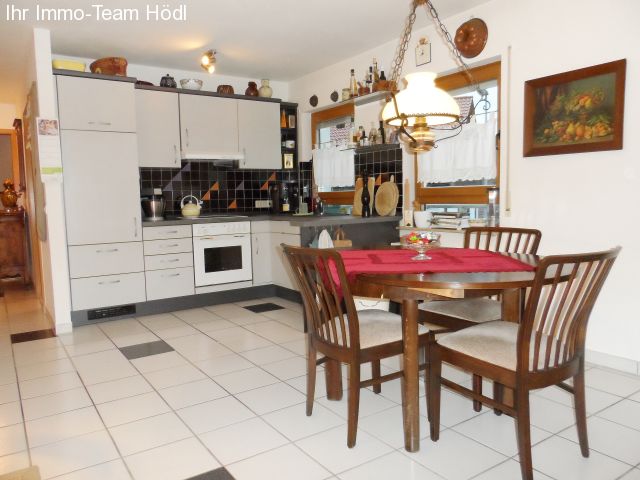 Frickenhausen: Sie suchen eine Top gepflegte 3-Zi-Wohnung mit Terrasse ohne große Renovierung? Wir haben Sie !  Frickenhausen: Sie suchen eine Top gepflegte 3-Zi-Wohnung mit Terrasse ohne große Renovierung? Wir haben Sie !